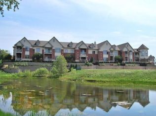 17490 Crest Hill Dr, Brookfield, WI 53045