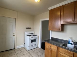 1304 Darrow Ave APT 3, Evanston, IL 60201