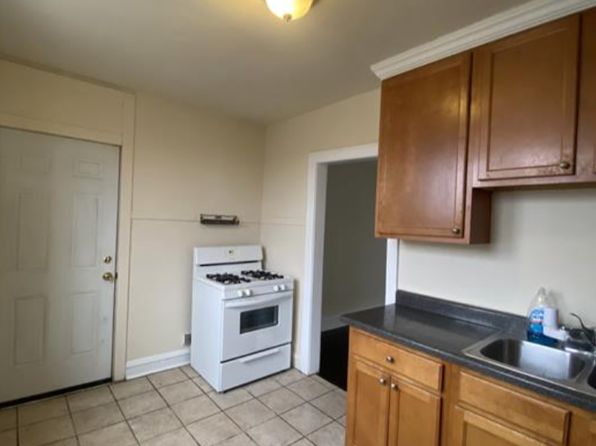 1304 Darrow Ave APT 3