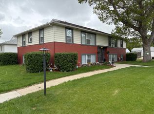 1113 6th Ave E #4, Williston, ND 58801