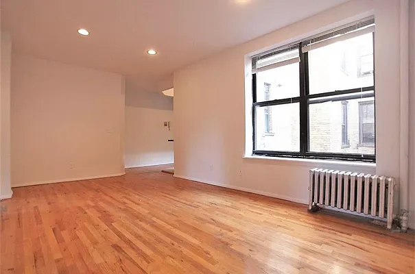 Rented by Metropolitan Property Group | media 10