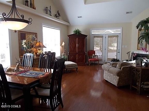 3rd image of 100b Reserve Green Drive