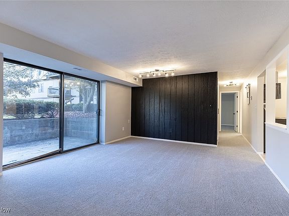 5th image of 9530 Cove Dr Unit C25