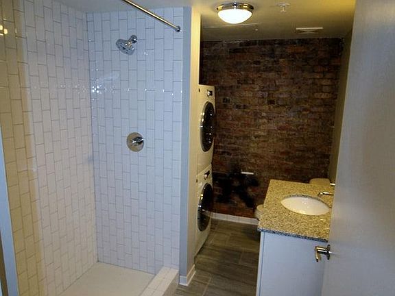 2nd image of 555 Poplar St APT 205