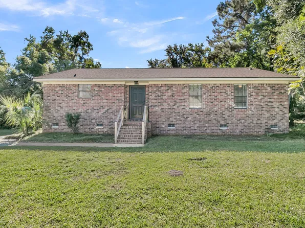 1523 Wakendaw Rd, Mount Pleasant, SC 29464