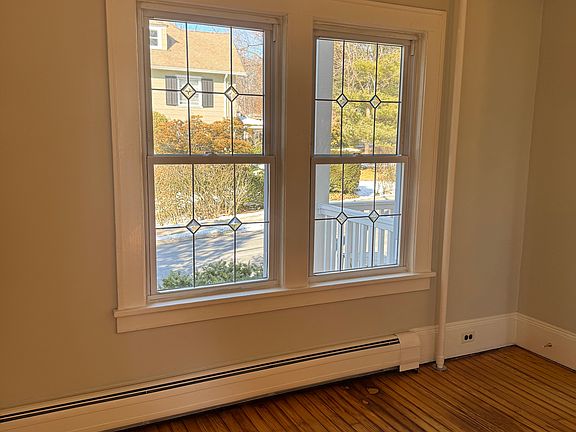 2nd image of 86 Rea Ave