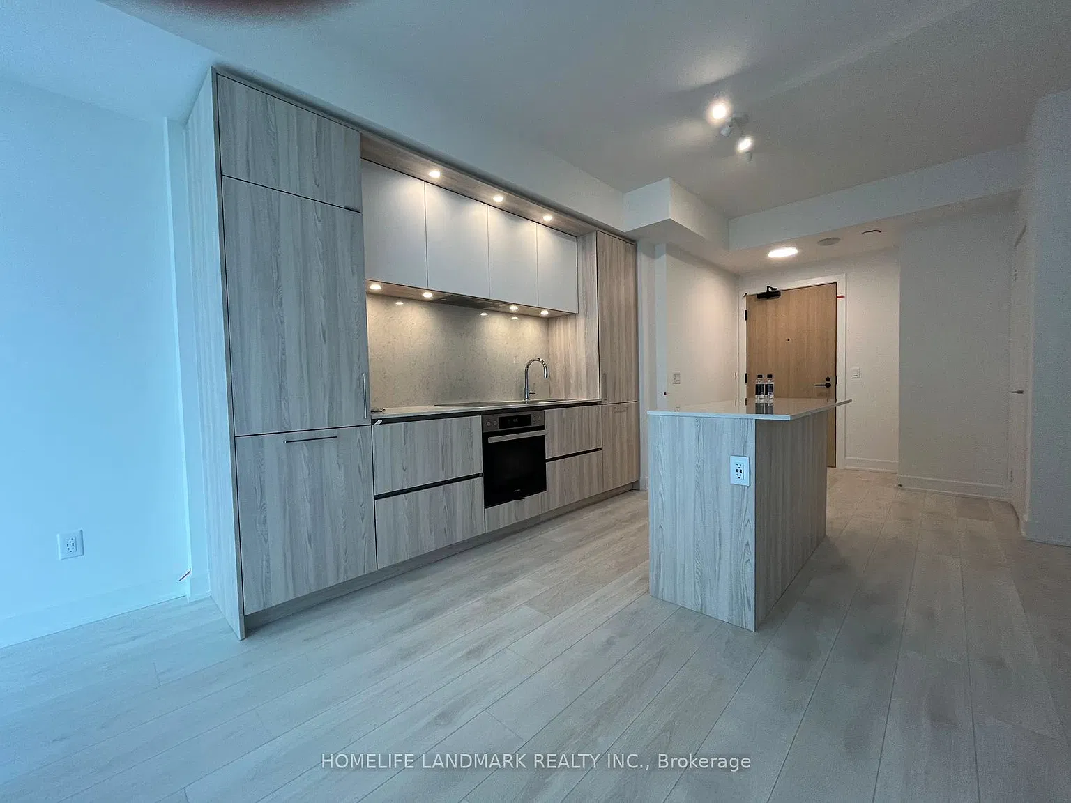 1 bed, $2,350 — Photo 4