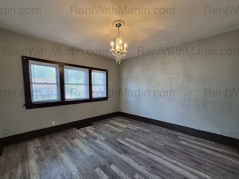 1128 Mulberry St — Photo 8