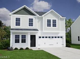729 Mallards Down Ln, Kernersville, NC 27284