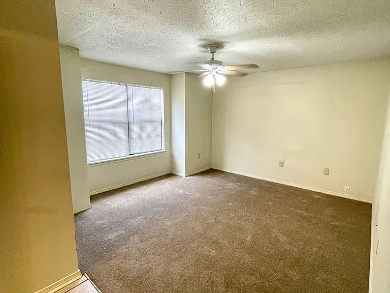 2705 Amanda Dr #A-D — Photo 17