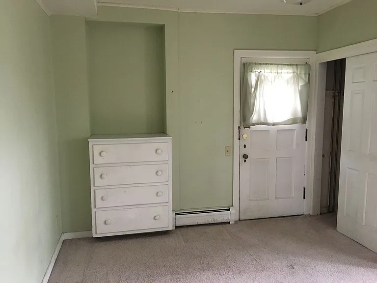 637 E Gorham St — Photo 11