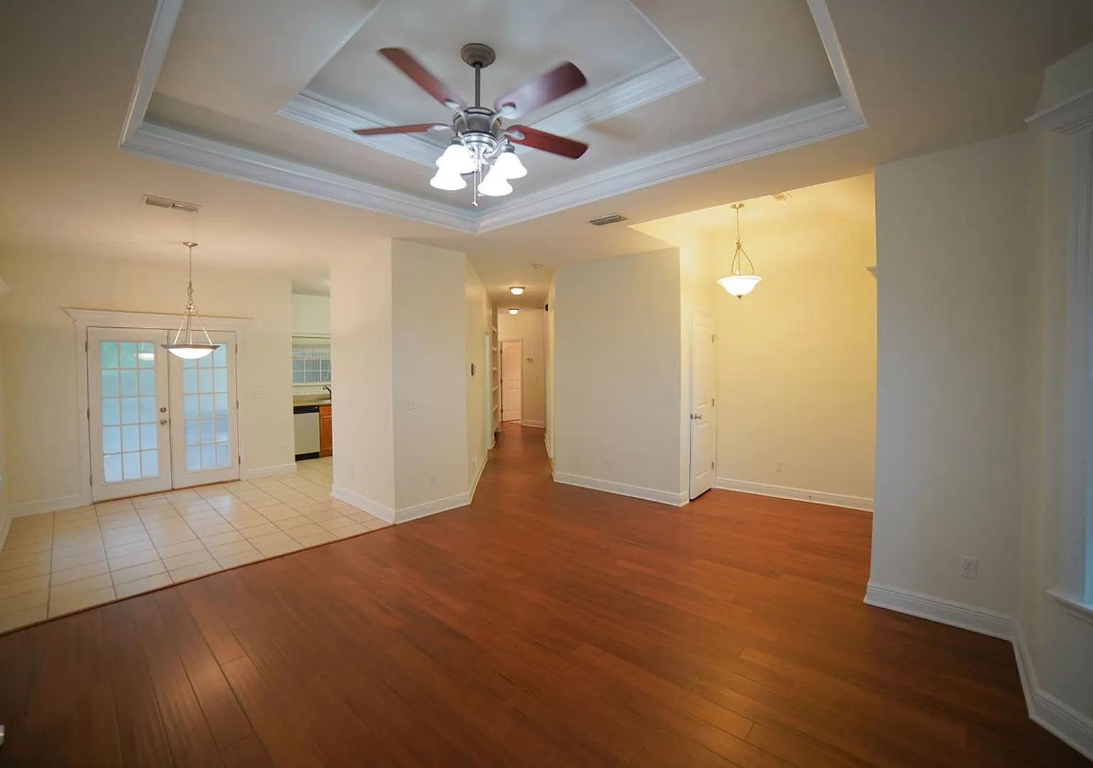 3 Bed / 2 Bath with 2 Car Garage in NW — Photo 3