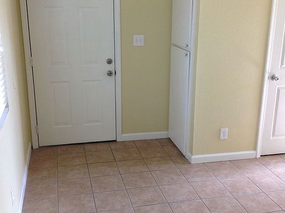 4th image of 836 26th St APT 06