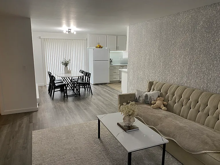 11821 Admiralty Way #1 — Photo 9