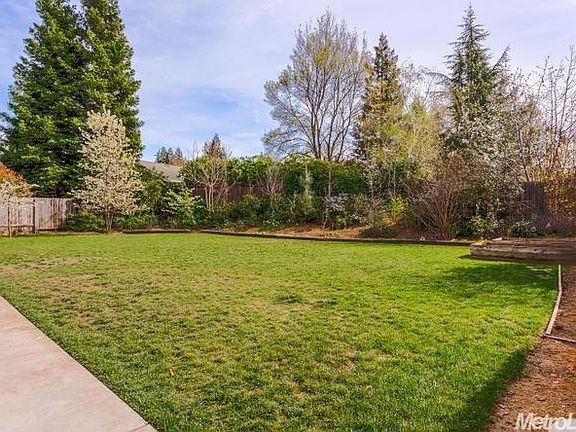 5th image of 4210 Brisbane Cir