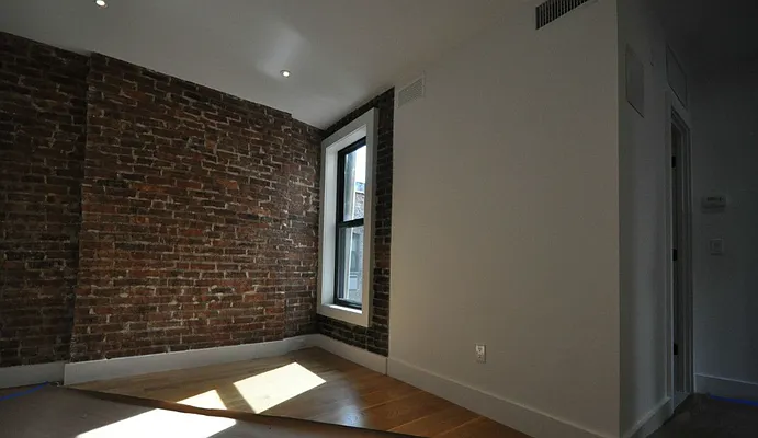 Rented by REAL New York | media 19