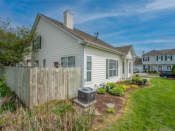 2nd image of 2321 Gateshead Ct