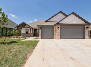 10421 SW 51st St, Mustang, OK 73064