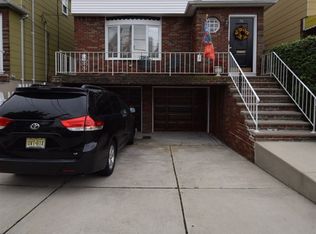 76 W 24th St, Bayonne, NJ 07002