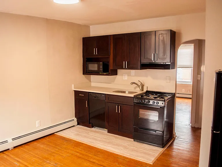 4038 Locust St #3 — Photo 6