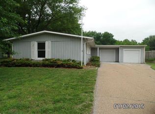 3996 SW 23rd St, Topeka, KS 66614