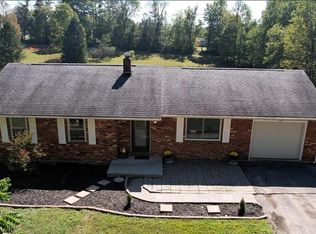 752 Irish Heights Dr, Summersville, WV 26651