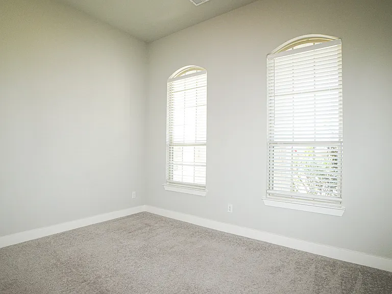 2251 Brookside Dr — Photo 8