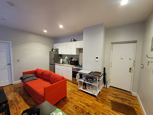 Rented by Garden Management | media 32