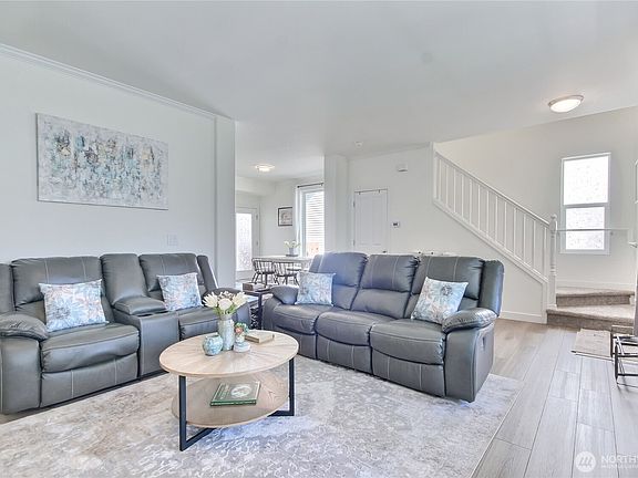 5th image of 802 62nd Street SE