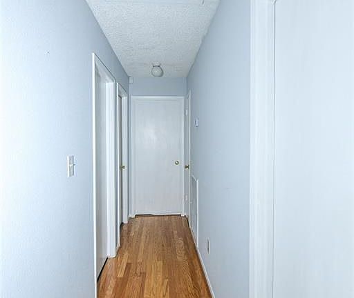 4th image of 6122 Linnhaven Dr