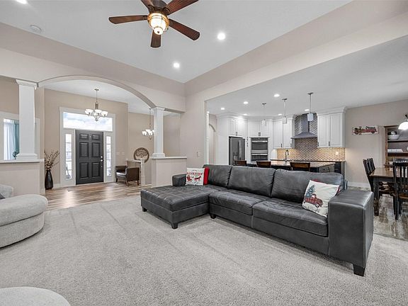 4th image of 1660 Timber Wolf Dr