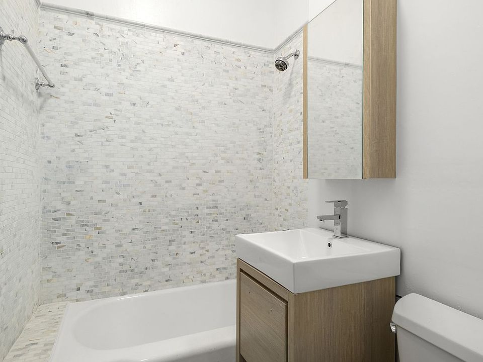 2nd image of 512 E 83rd St APT 4D