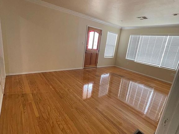 2nd image of 176 Millan St