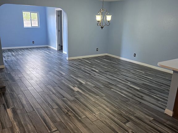 3rd image of 445 Wheaton Ct