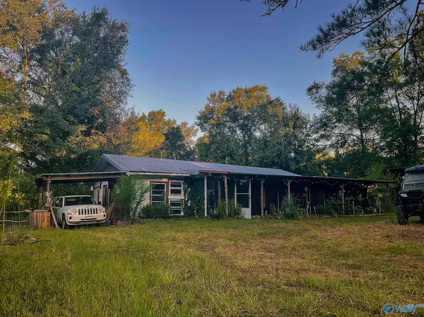 237 Marion Stough Rd, Fayette, AL 35555
