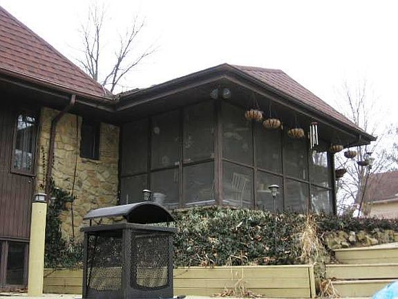 Rear Screened Porch