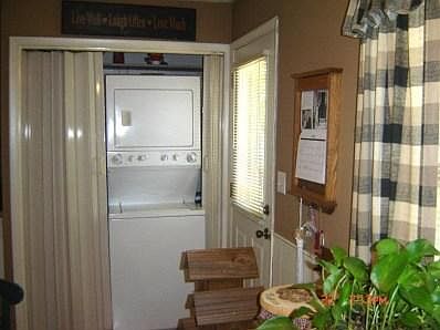 5th image of 1914 Gayhart St