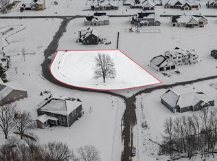 W5955 Edgewood Dr #24, Menasha, WI 54952