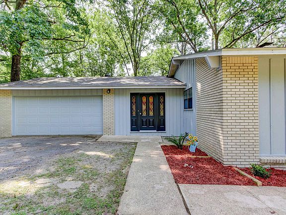2nd image of 309 Pebble Beach Dr
