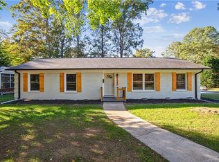 3555 Woodleaf Rd, Charlotte, NC 28205