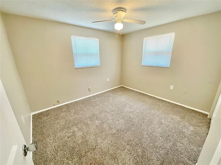 3054 Primrose Dr — Photo 16