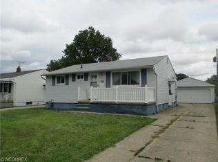 6349 Stonecrest Dr, Brookpark, OH 44142