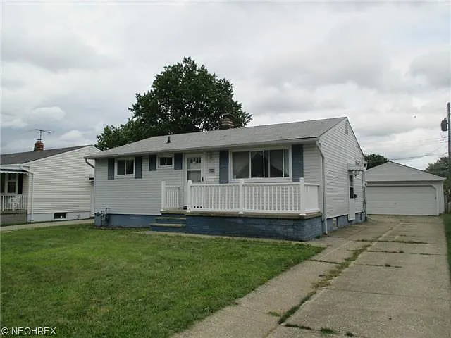 6349 Stonecrest Dr photo 1