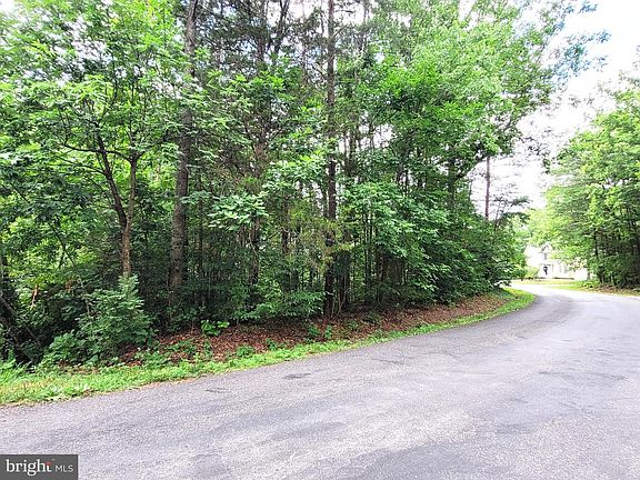 3rd image of 400 Battlefield Rd