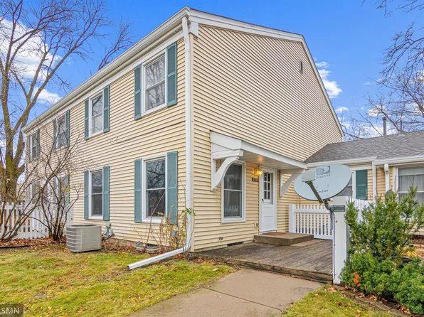 4958 Grenwich Trl N, Oakdale, MN 55128