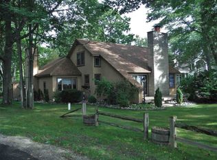 159 Dale Rd, Houghton Lake, MI 48629