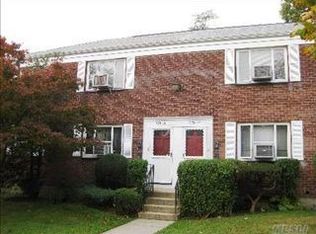 22115 Manor Rd, Queens Village, NY 11427