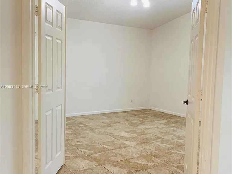 2444 Stonegate Dr — Photo 7
