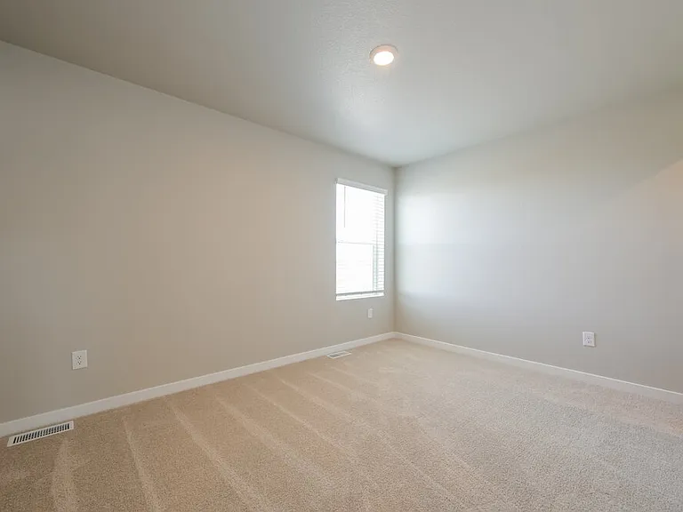 2155 Alyssa St — Photo 15