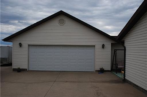 2nd image of 104 Cheyenne Dr